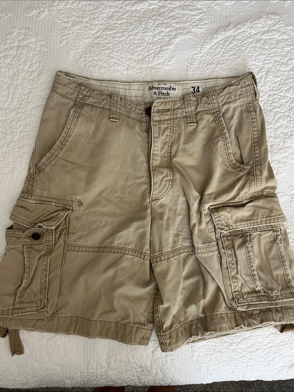 Vintage Abercrombie & Fitch Men’s Tan Cargo Shorts